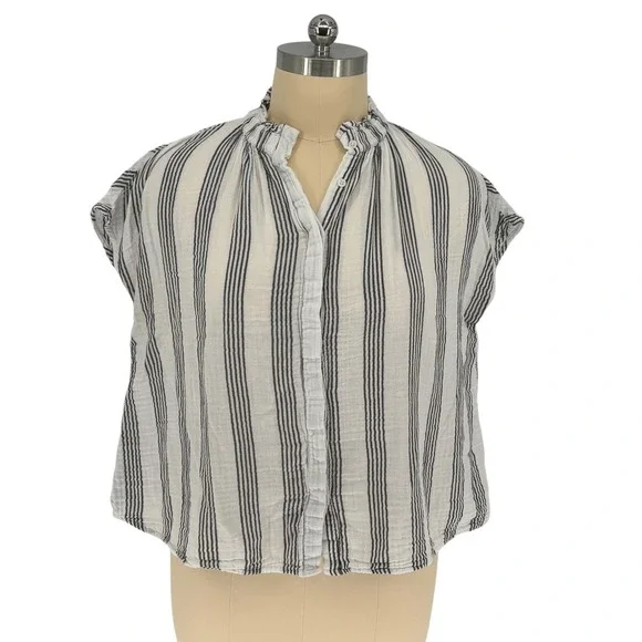 Belle Isle by Torrid Blouse White Black Striped Gauze Cap Sleeve 100% Cotton 1 - Picture 1 of 8